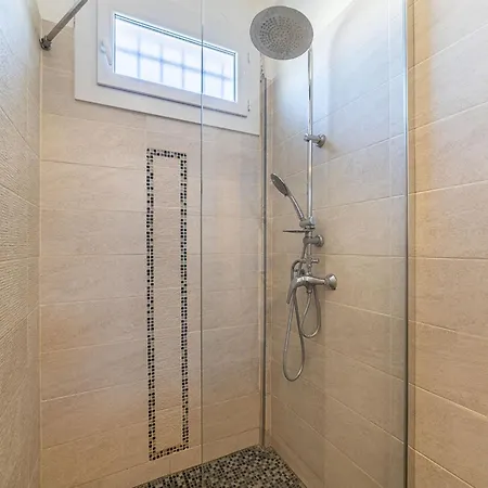 Phichris By Interhome Apartament Hyères